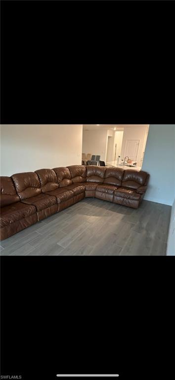 STONEHILL MANOR - Residential Lease