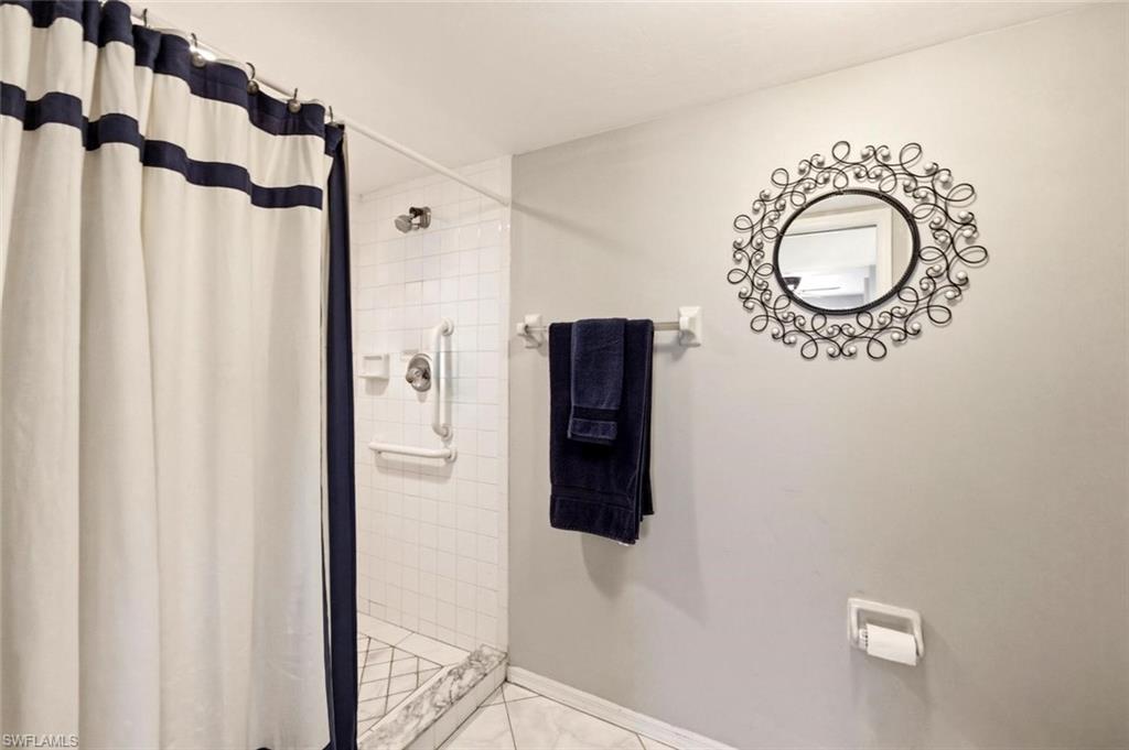 COUNTRY GLEN - Residential