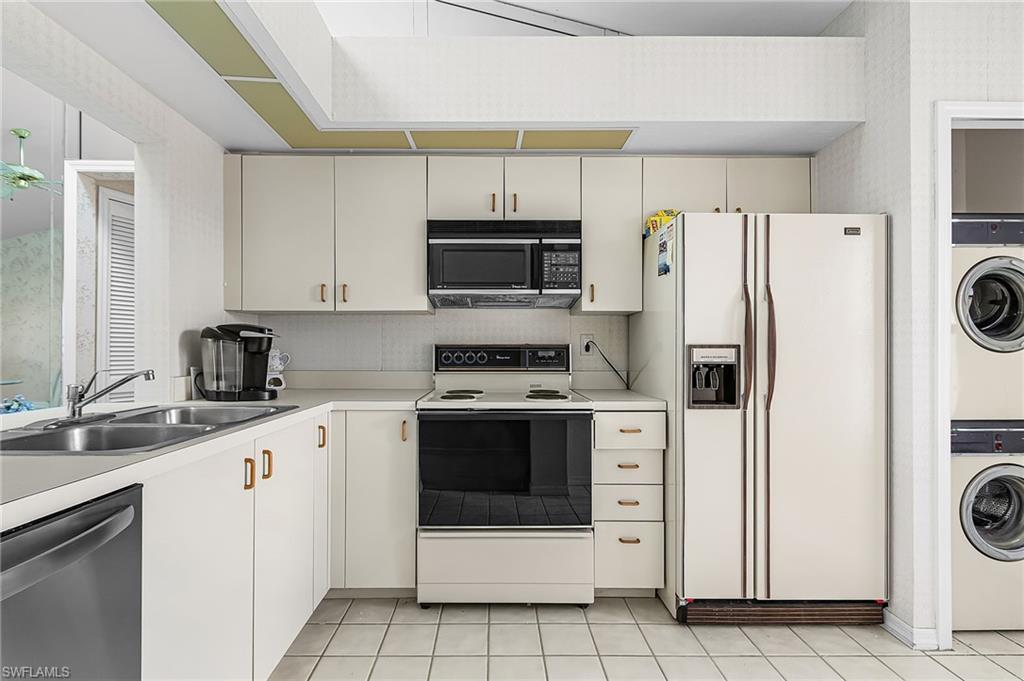 CORAL ISLE CONDO - Residential