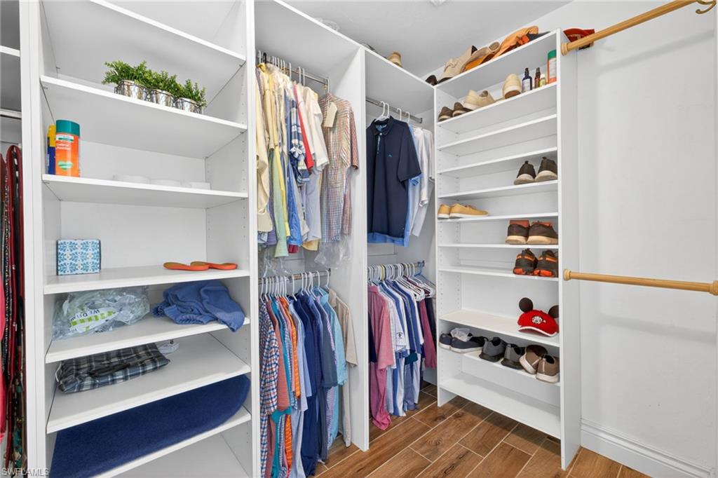 VILLAS OF PARK SHORE - Residential