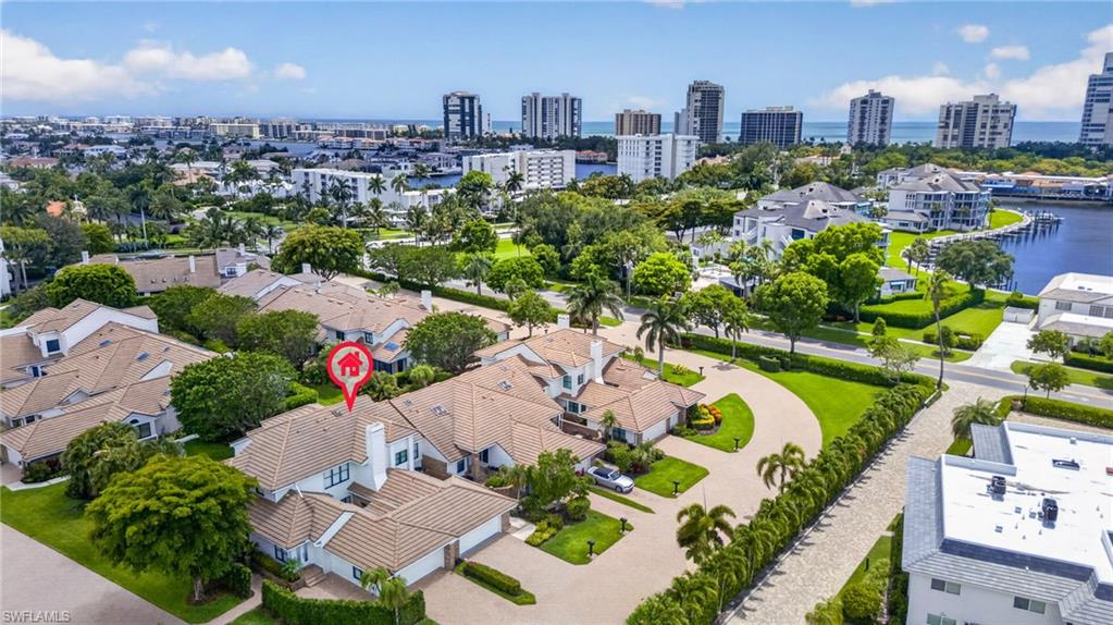 VILLAS OF PARK SHORE - Residential