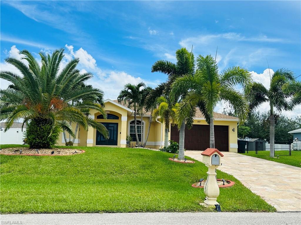 CAPE CORAL - Residential