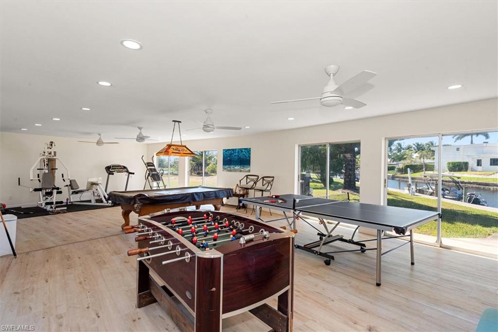 TOWN AND RIVER - Residential