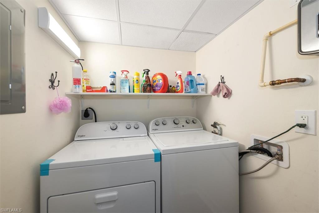 TOWN AND RIVER - Residential