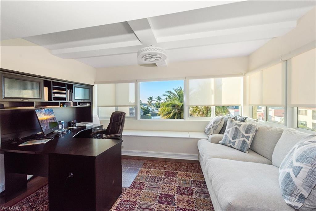 TOWN AND RIVER - Residential