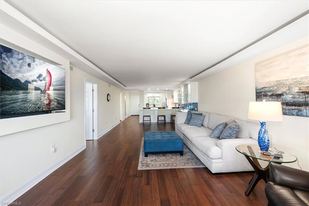 TOWN AND RIVER - Residential