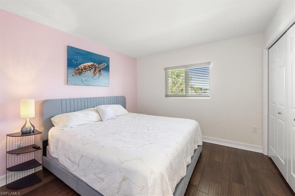 TOWN AND RIVER - Residential