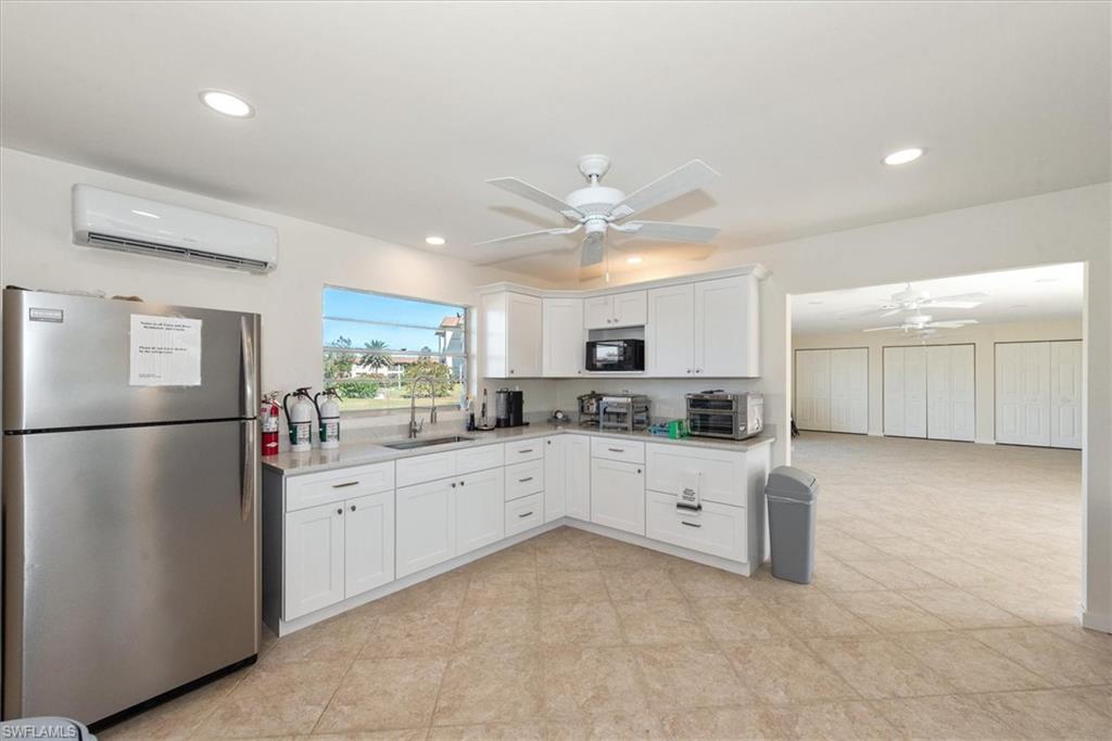 TOWN AND RIVER - Residential