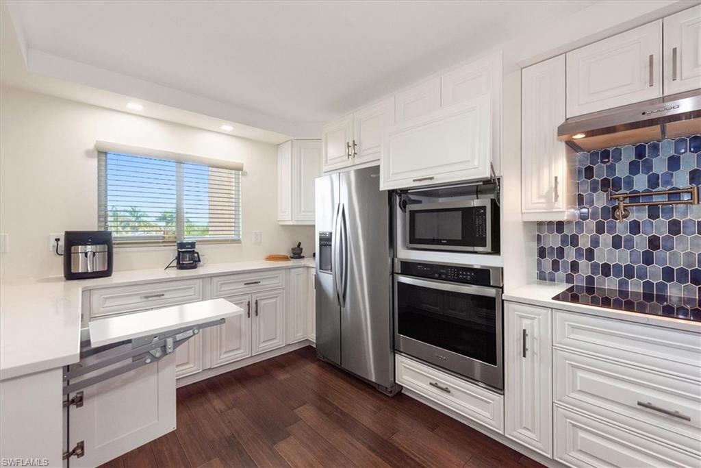 TOWN AND RIVER - Residential