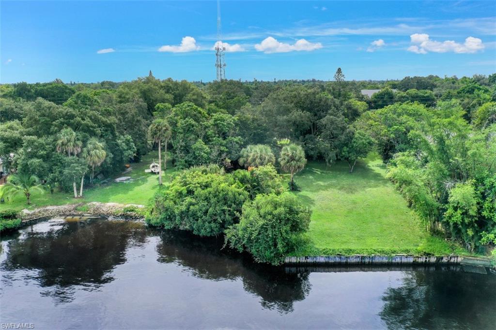 FORT MYERS - Land