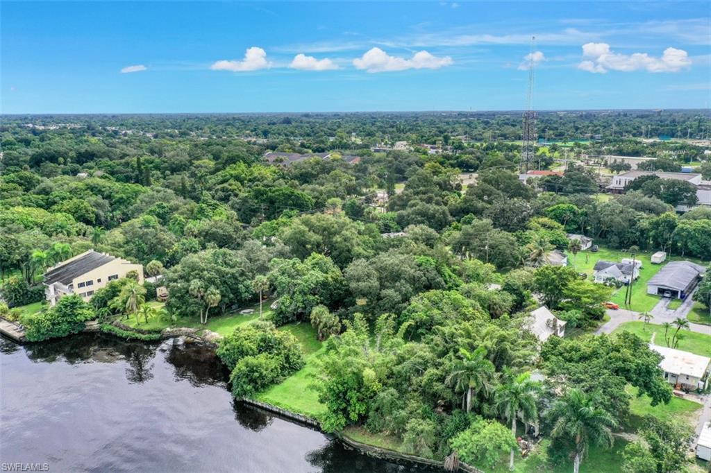 FORT MYERS - Land
