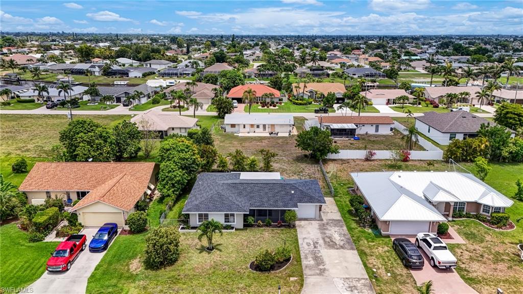 CAPE CORAL - Residential