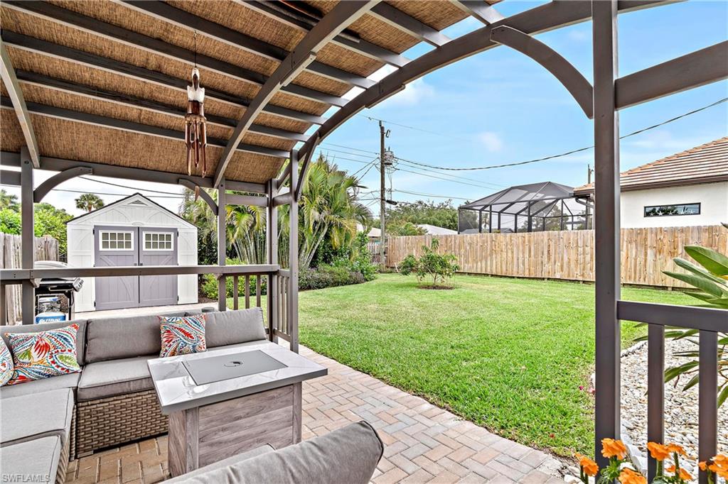 NAPLES PARK - Residential