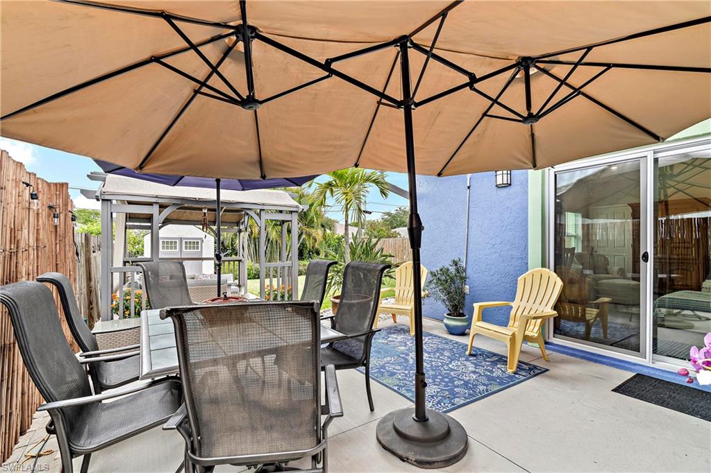 NAPLES PARK - Residential