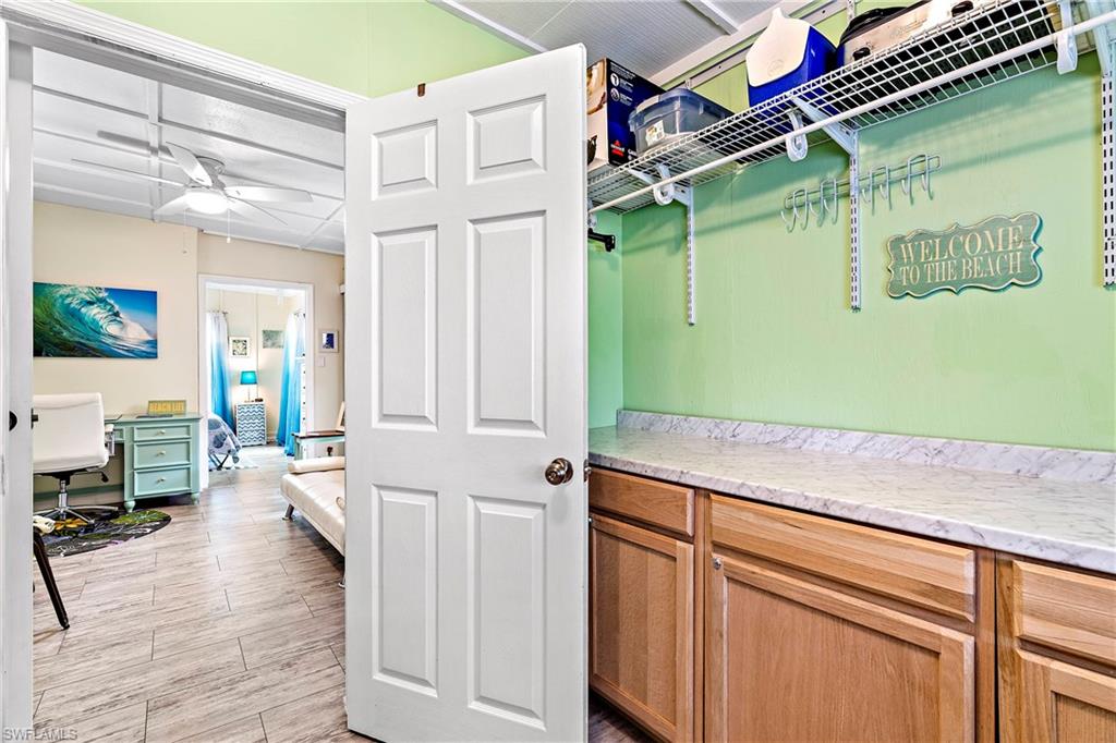 NAPLES PARK - Residential