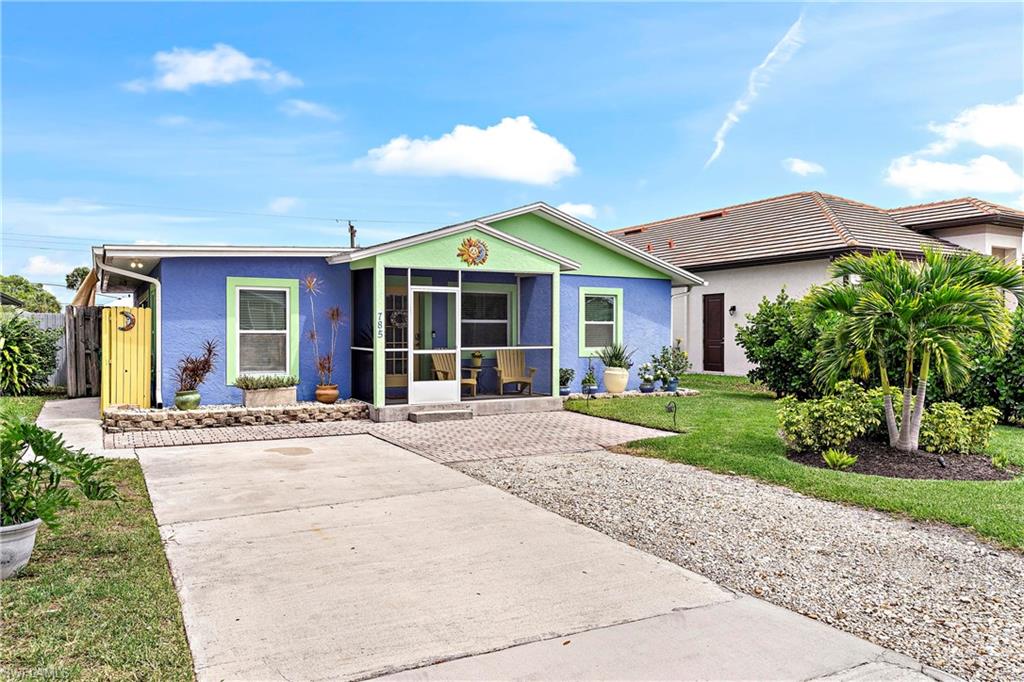 NAPLES PARK - Residential