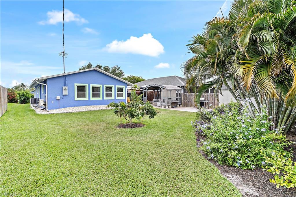 NAPLES PARK - Residential