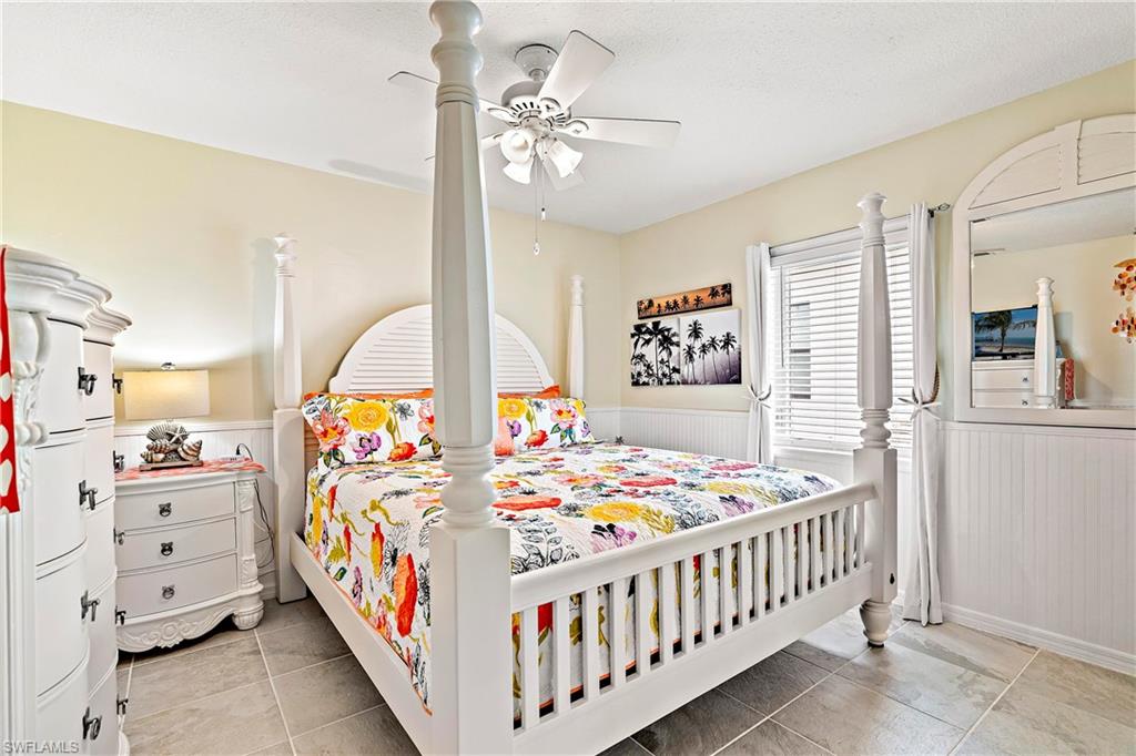 NAPLES PARK - Residential