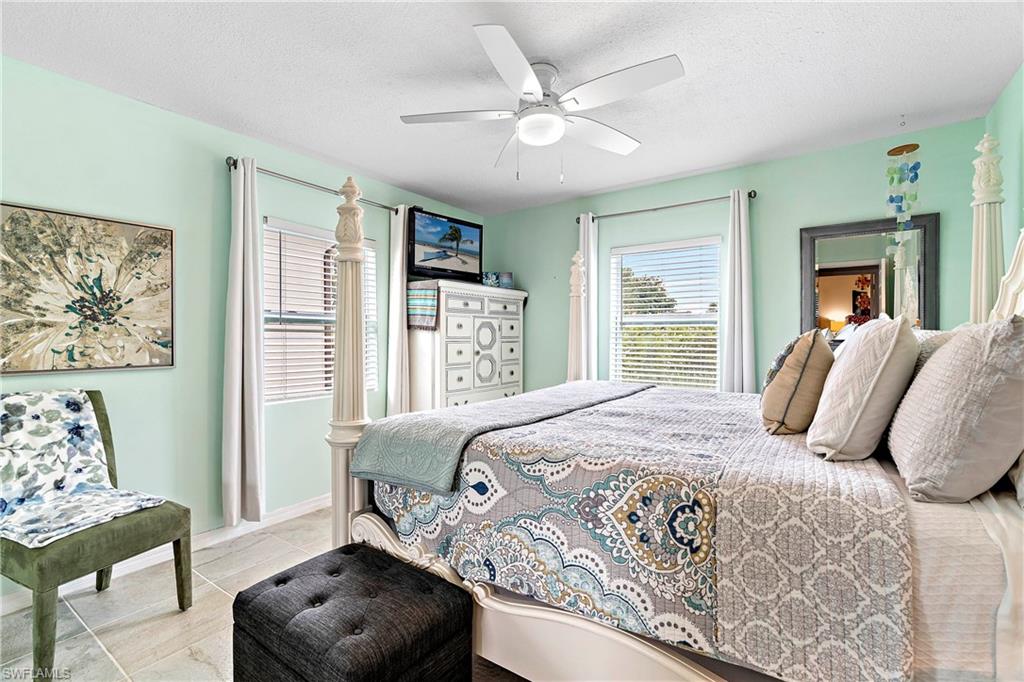 NAPLES PARK - Residential