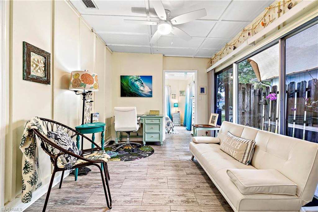 NAPLES PARK - Residential