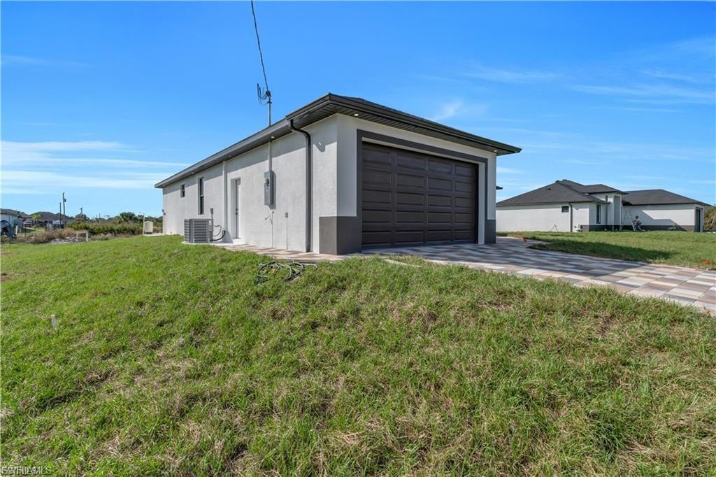 LEHIGH ACRES - Residential
