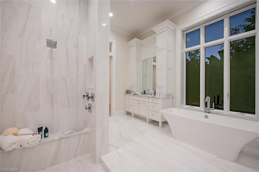 MOORINGS - Residential