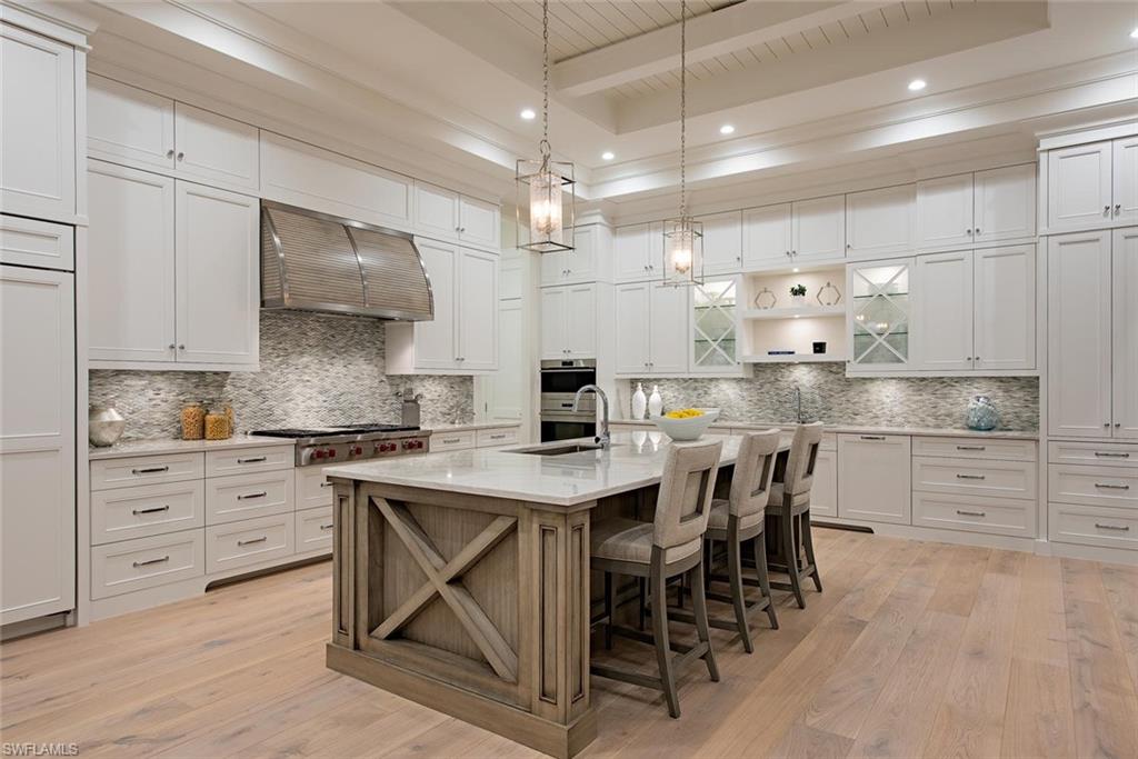 MOORINGS - Residential