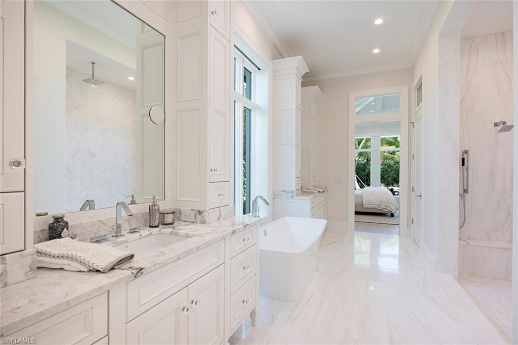 MOORINGS - Residential