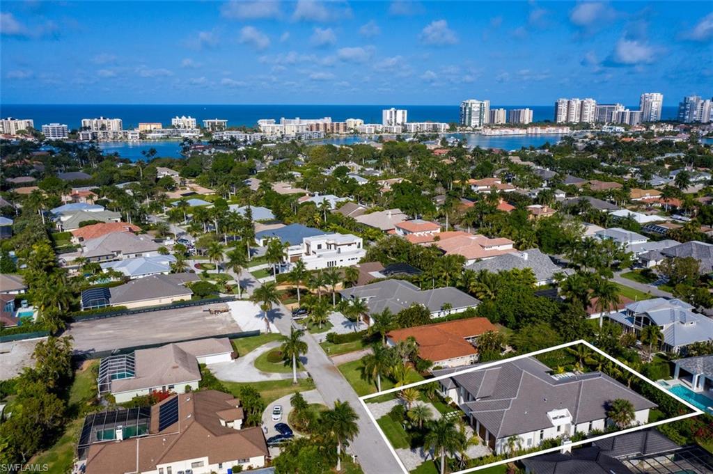 MOORINGS - Residential