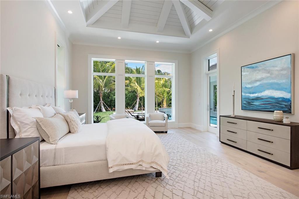 MOORINGS - Residential