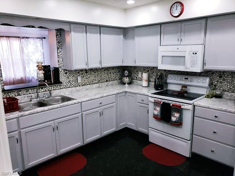 SUBURBAN PARK - Residential