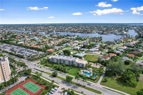 A home in MARCO ISLAND