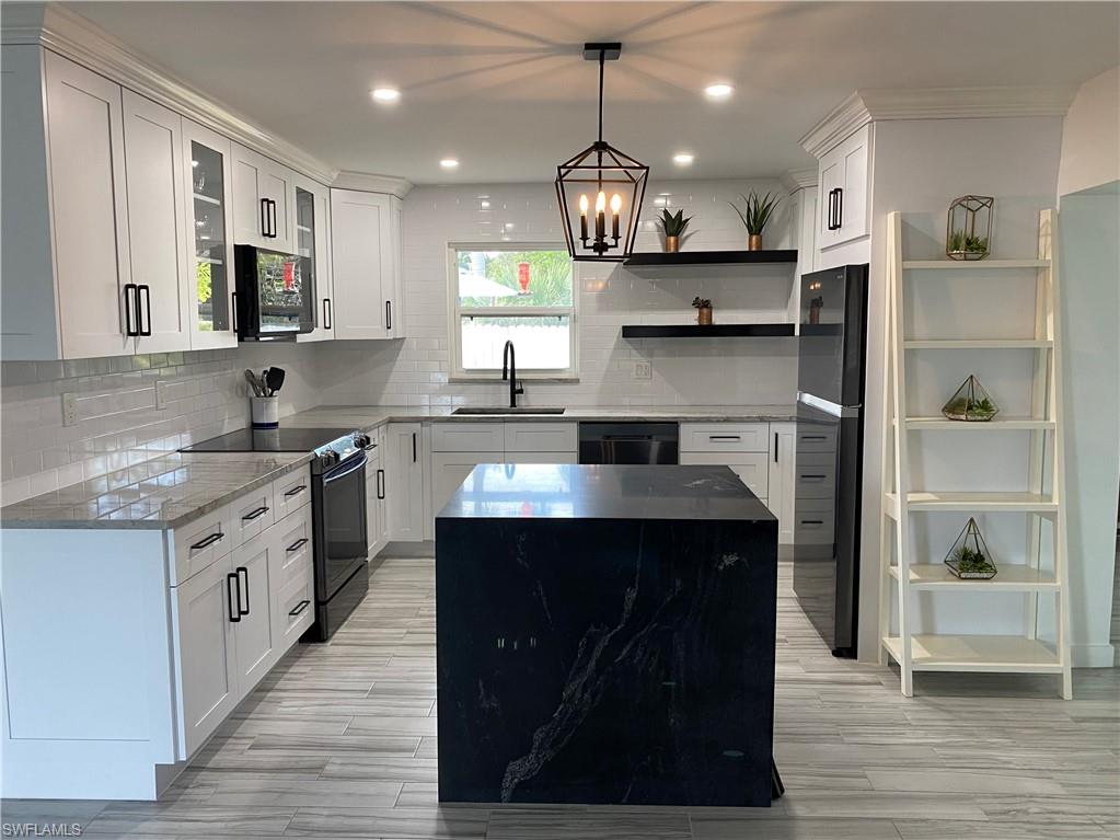 BONITA SHORES - Residential