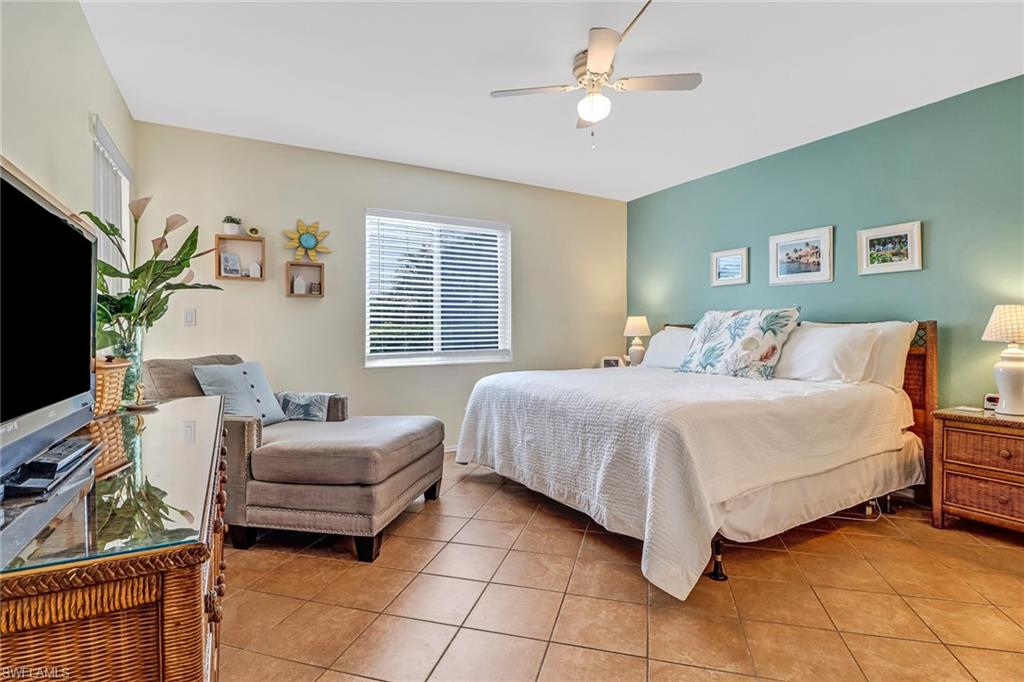 1001 Foxfire LN 109