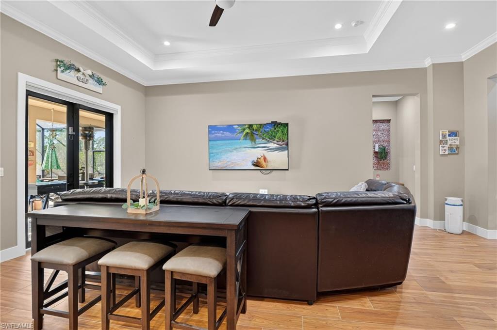 GOLDEN GATE ESTATES - Residential