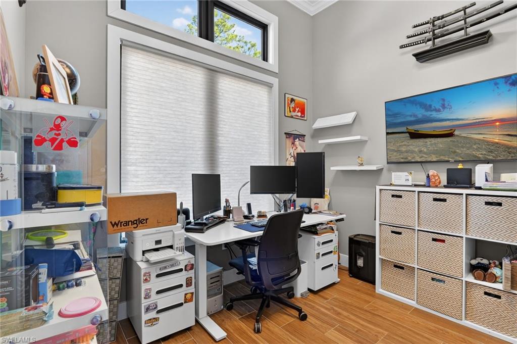 GOLDEN GATE ESTATES - Residential