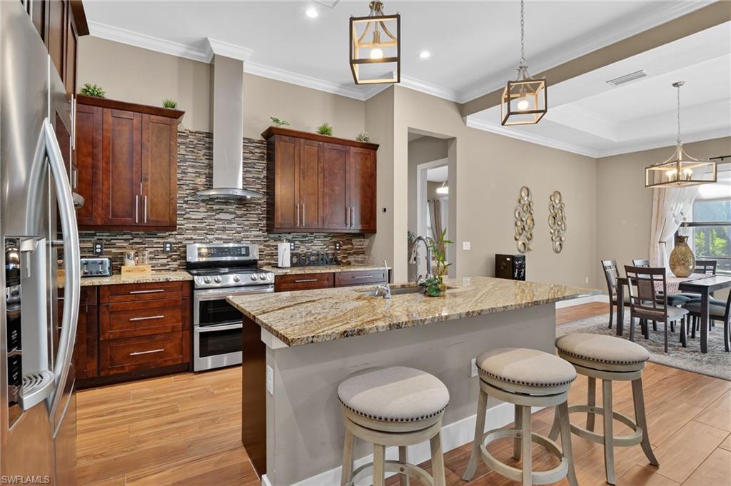 GOLDEN GATE ESTATES - Residential