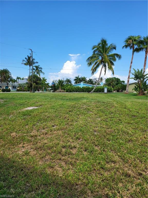 LAGUNA SHORES - Land