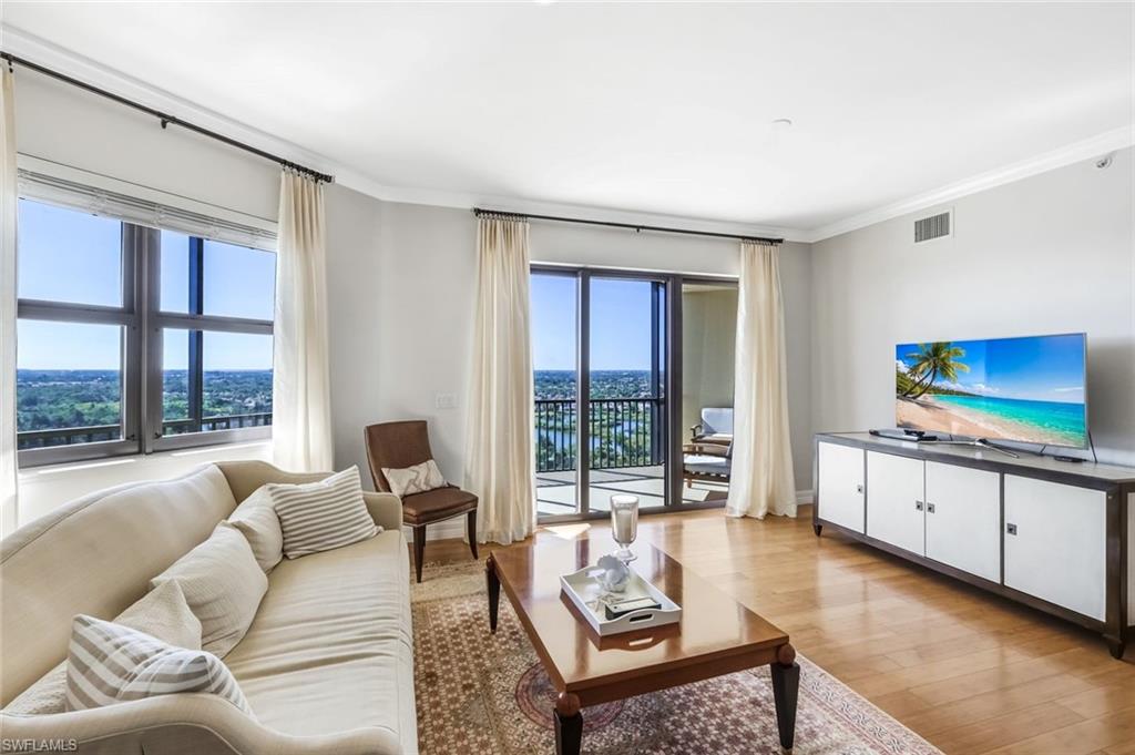 RIVA DEL LAGO - Residential