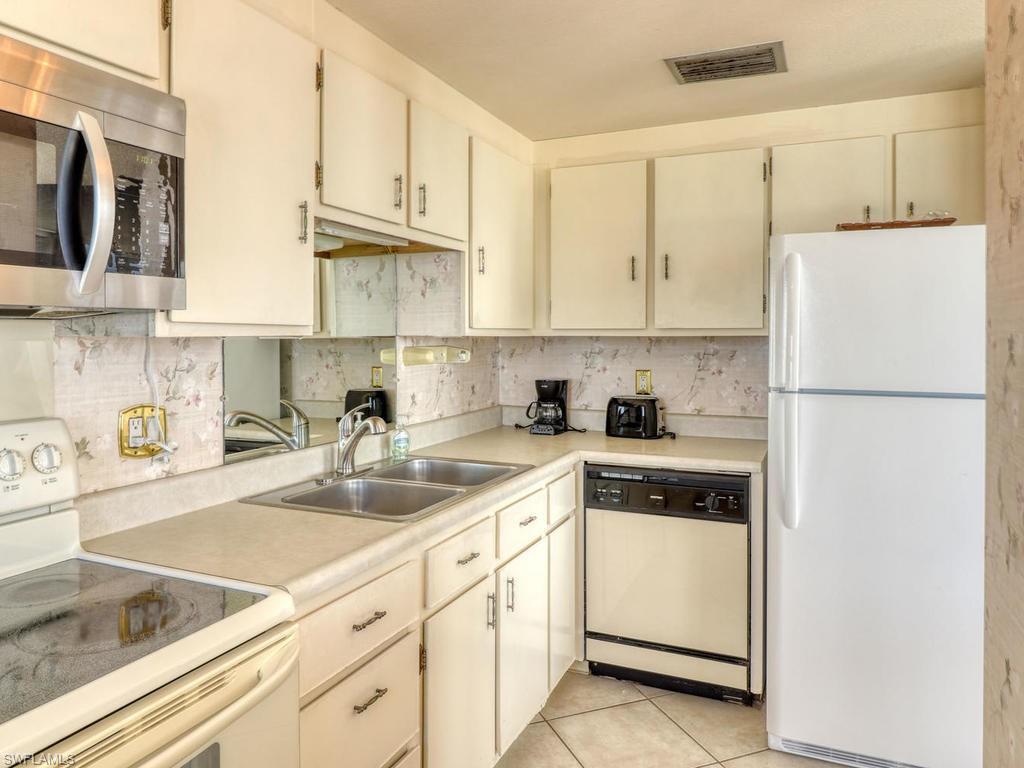 GULFVIEW APTS OF MARCO ISLAND - Residential