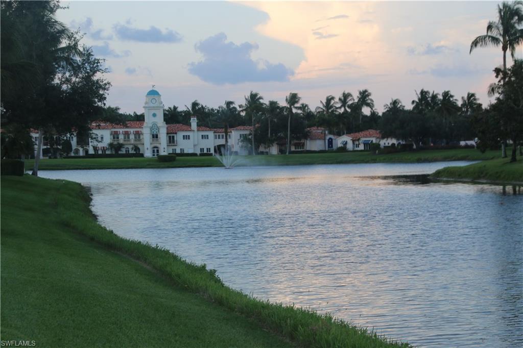 VILLAGE WALK - Residential