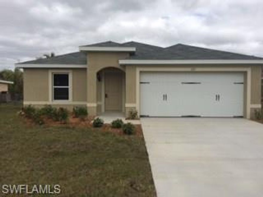 Diamond Series 1629-B NEW home with two-car garage. The home includes an open great room, breakfast nook and kitchen! The owner's suite has a full bath and walk in closet, there are 3 additional bedrooms, another full bath, and laundry room! Buyer has option to roll in assessments or pay separately.