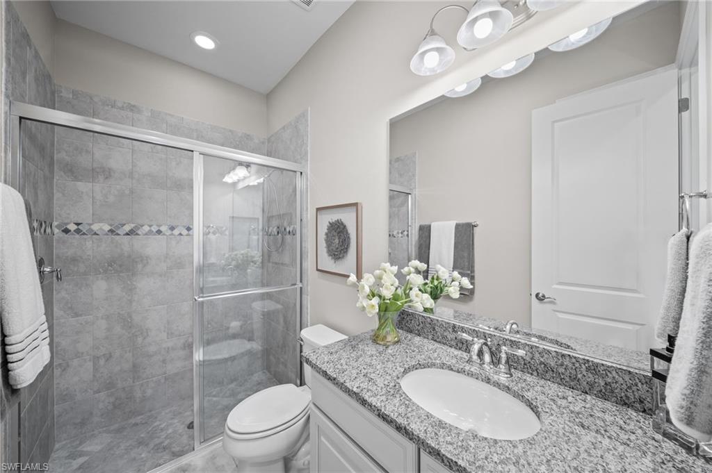 ESPLANADE - Residential