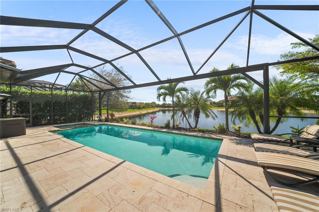 ESPLANADE - Residential