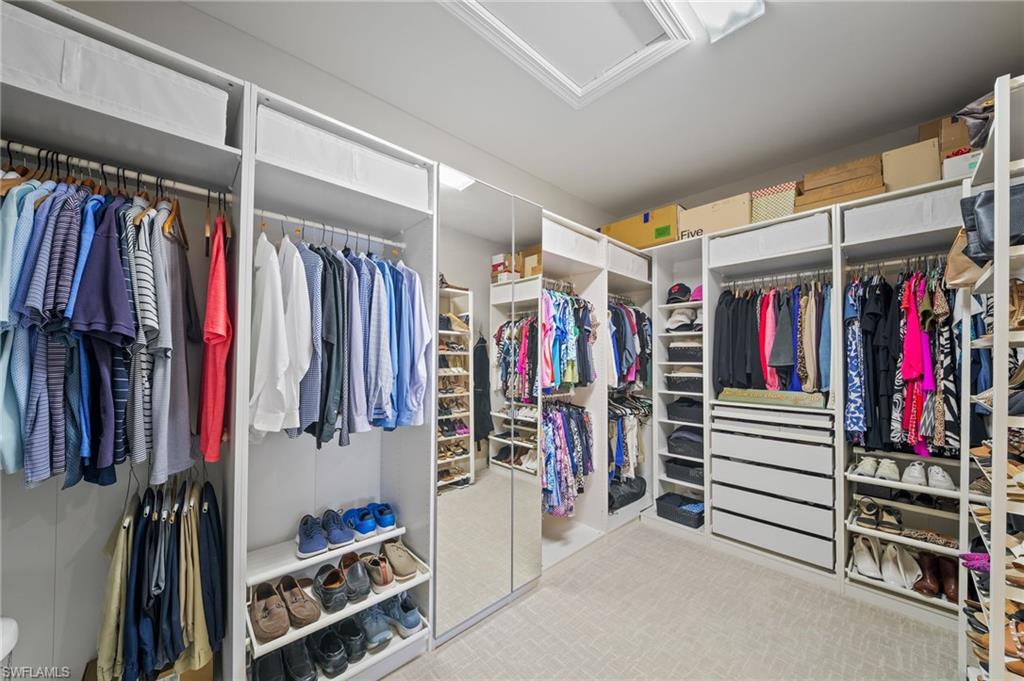 ESPLANADE - Residential