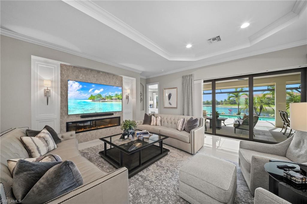 ESPLANADE - Residential