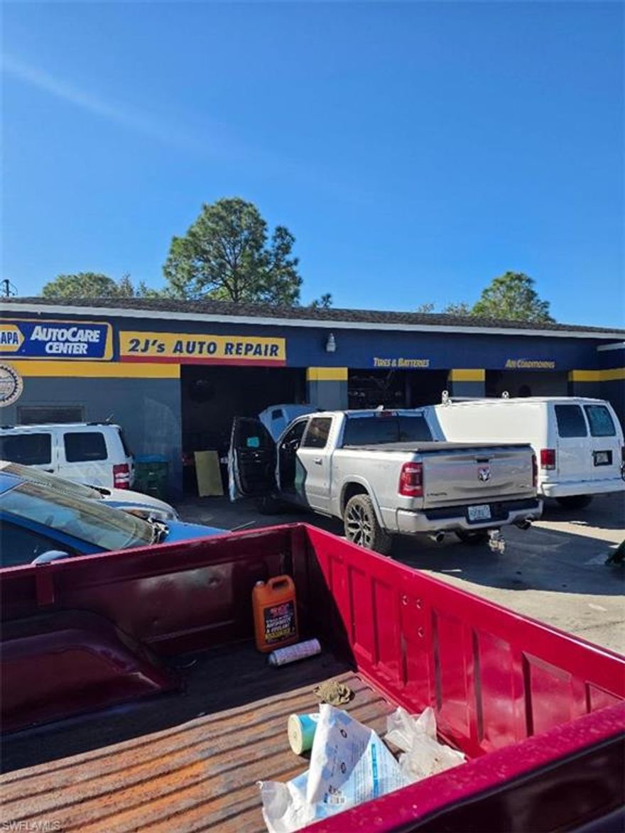 This 4300 SF Auto Repair business in a free standing Building that sits on 26,500 SF ( approx.60 acreage) of prime land with limitless vehicle parking on Gunnery Road South with major high traffic. the opportunity is for the purchase or real estate and a thriving 30year+ business Auto Repair business with 7 bays and room for expansion
This lot has two concession trailers that generates 3000 a month in income also water and electrical hookups in the back of the lot also potential use of a carwash.BUSINESS FOR SALE