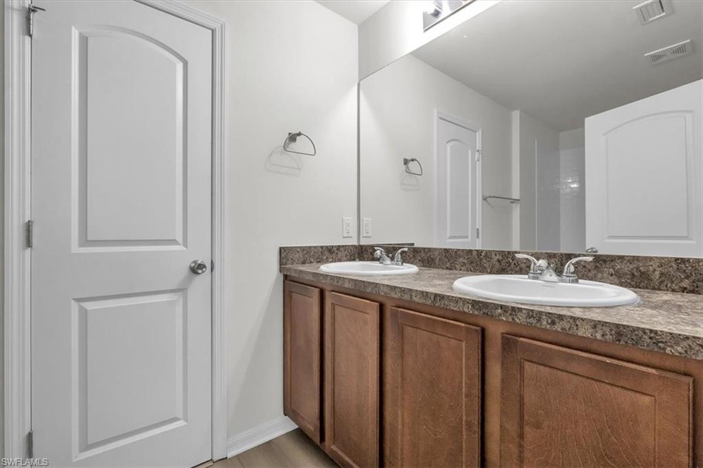 VISTANNA VILLAS - Residential