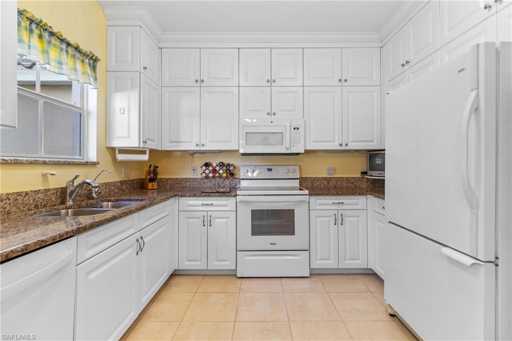 LAS BRISAS AT SPANISH WELLS - Residential