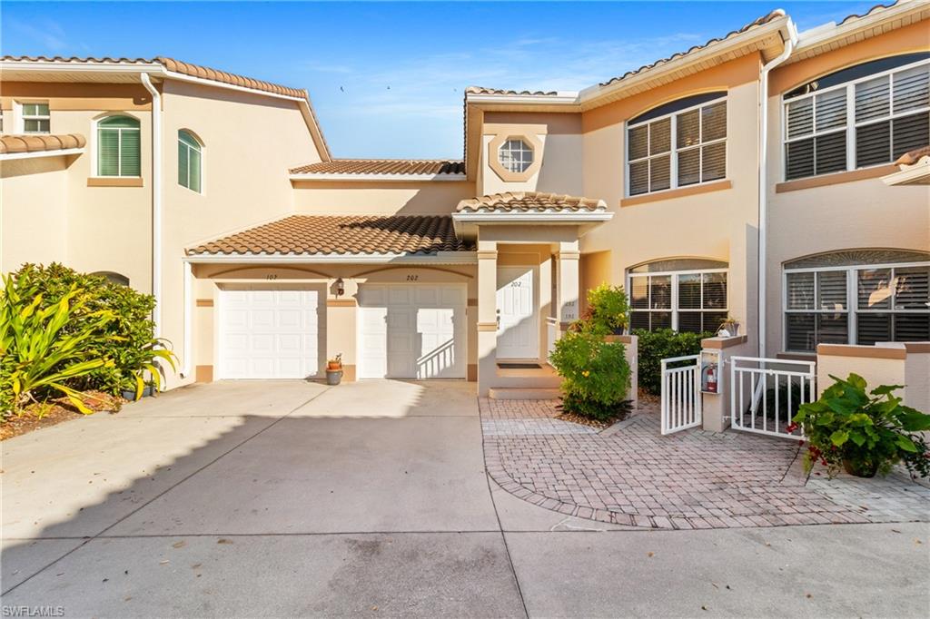 LAS BRISAS AT SPANISH WELLS - Residential